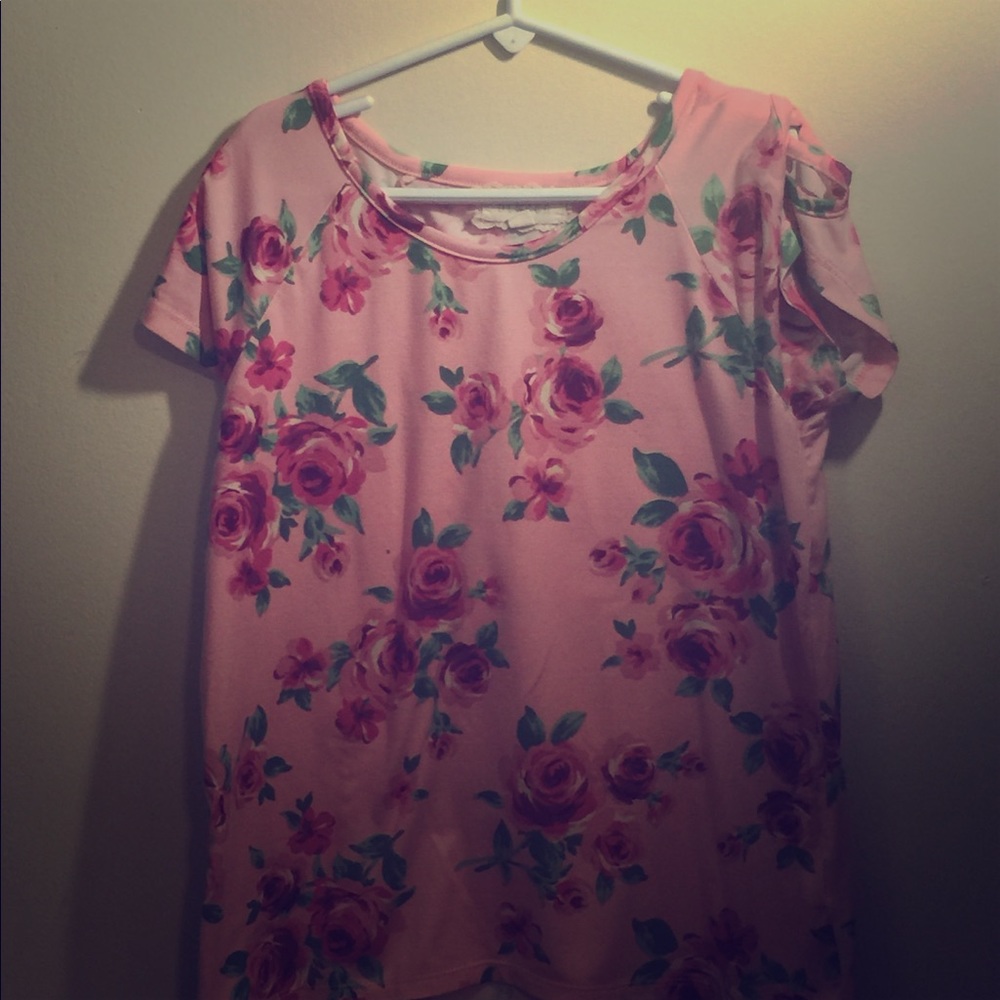 Pink flower tee